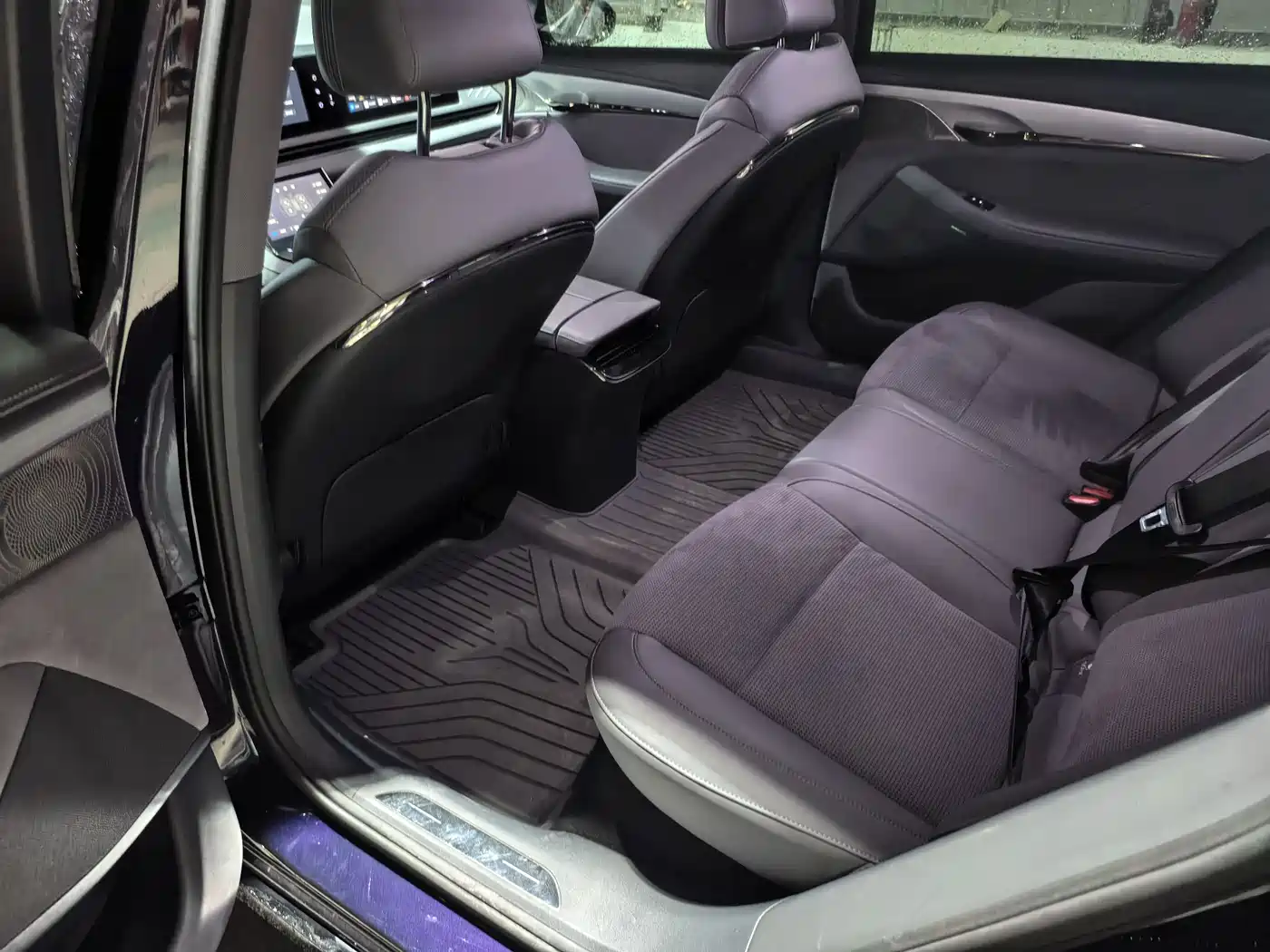 Voyah Auto VOYAH Zhuiguang 2024 PHEV AWD Ultra Long Range Flagship фото 11