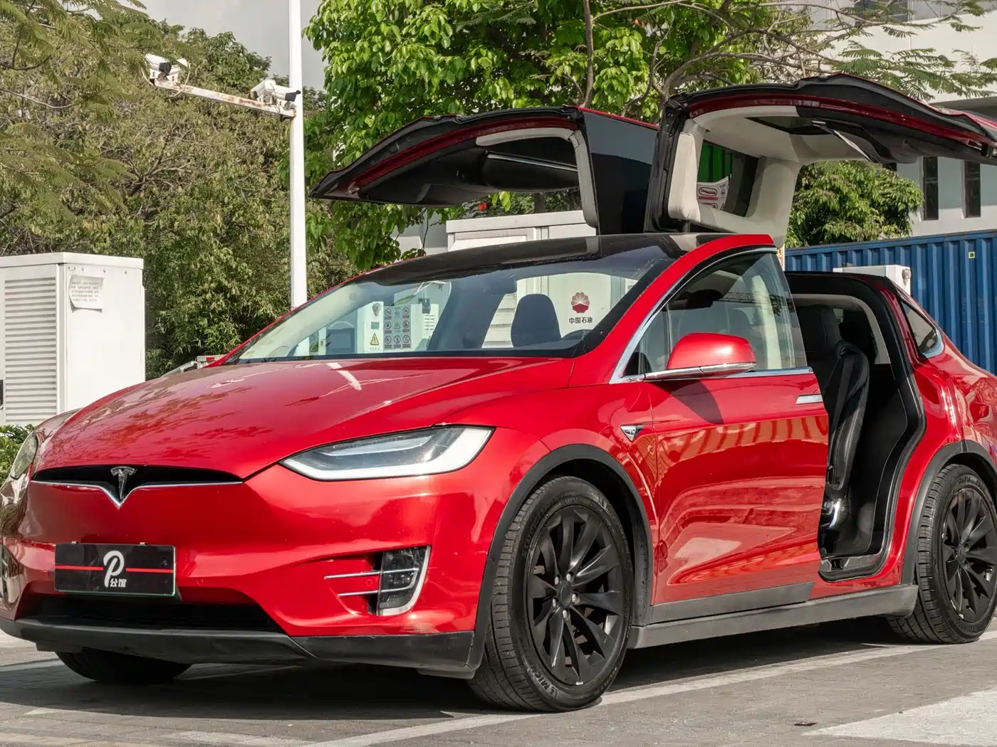 TESLA MODEL X