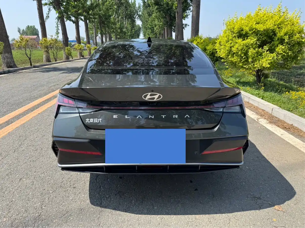 Hyundai Elantra 2026 2023 Model 1.5L CVT LUX Premium Edition
