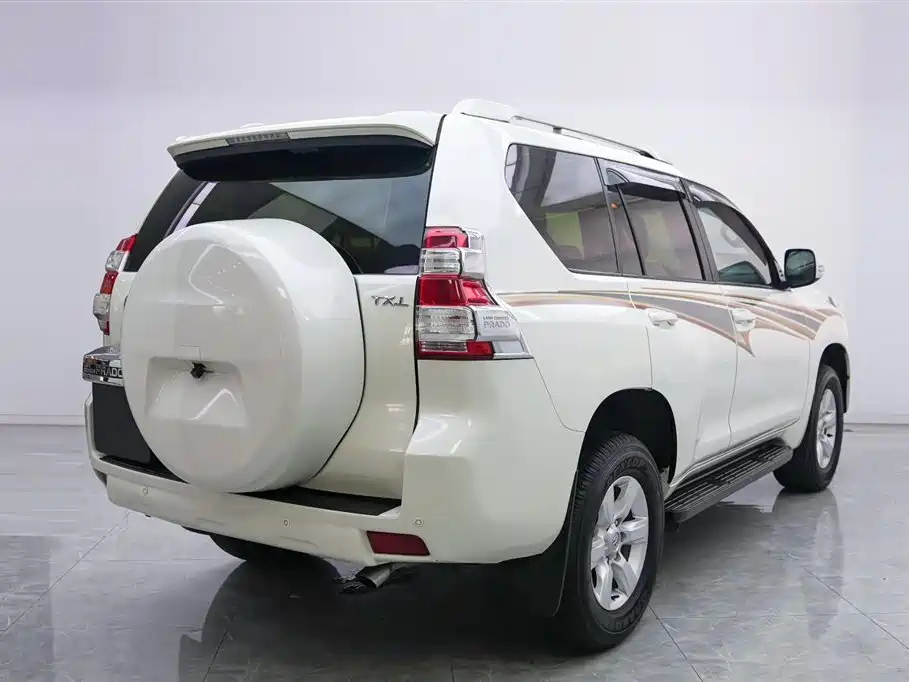 Toyota Prado (Import) фото 16