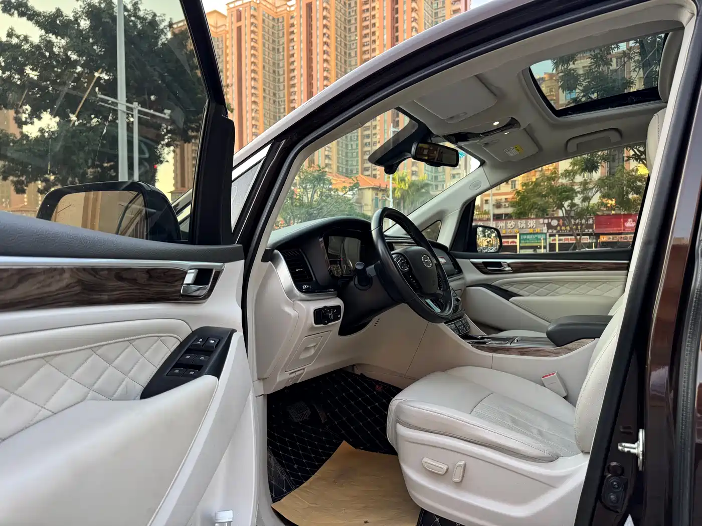 GAC Trumpchi Trumpchi M8 2018 320T Premium Edition фото 7