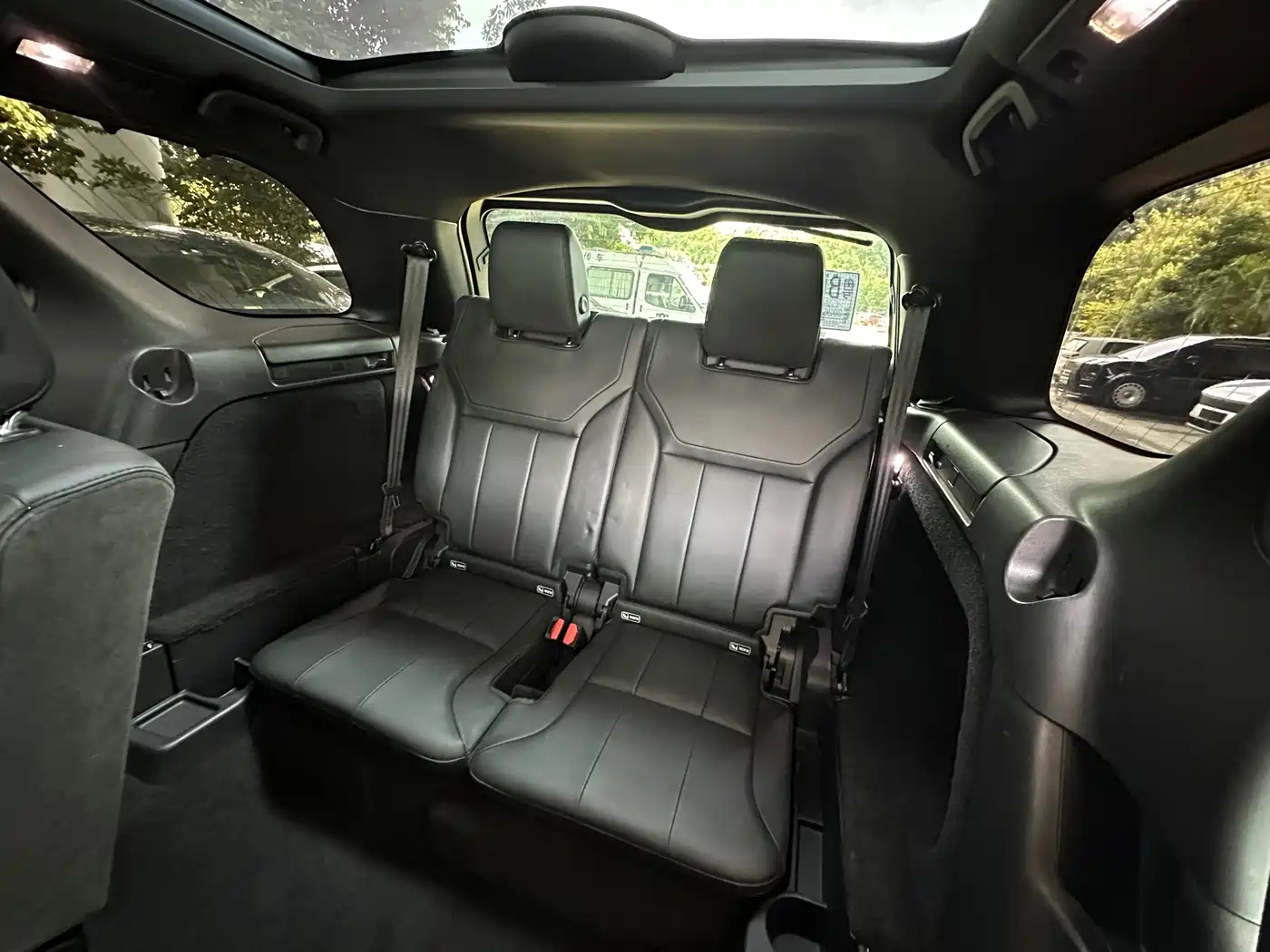 Фото 8 - Land Rover Discovery
