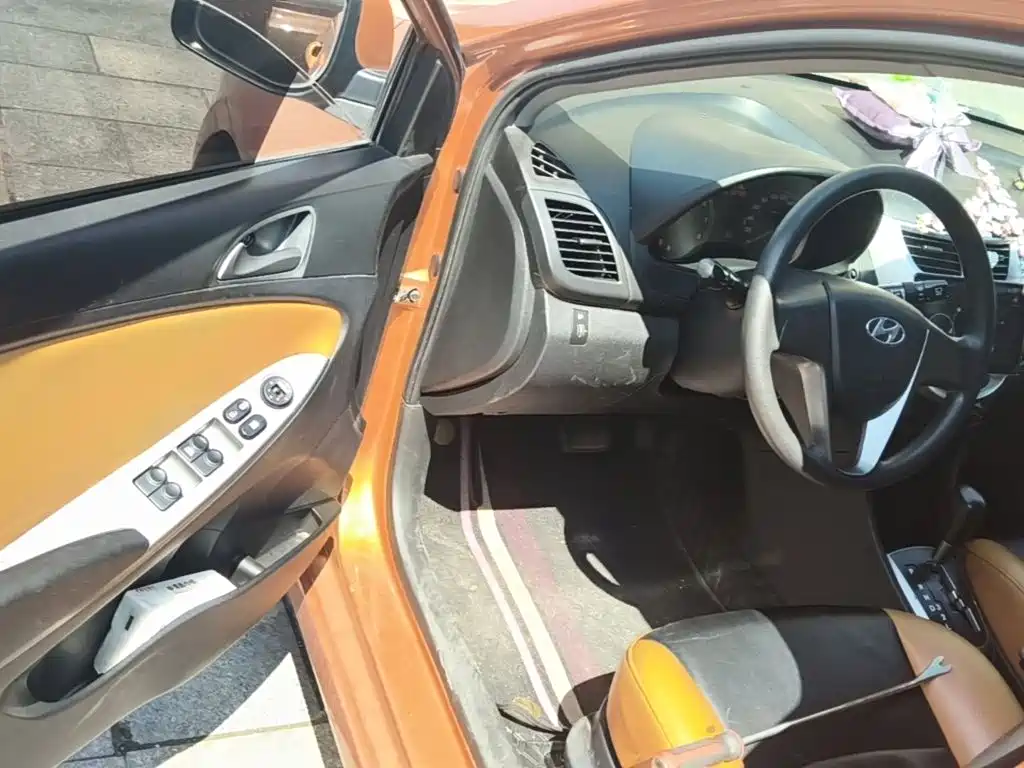 Hyundai Reina 2015 2014 Model 1.4L Automatic GLX