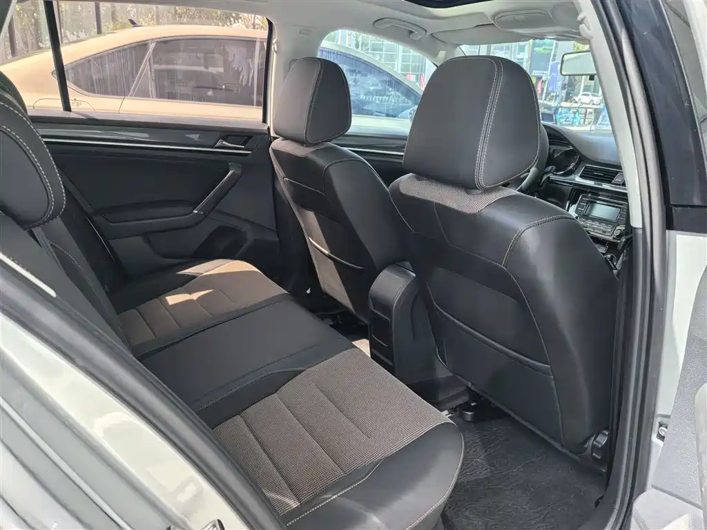 Volkswagen C-TREK 2018 1.5L Automatic Comfort фото 13
