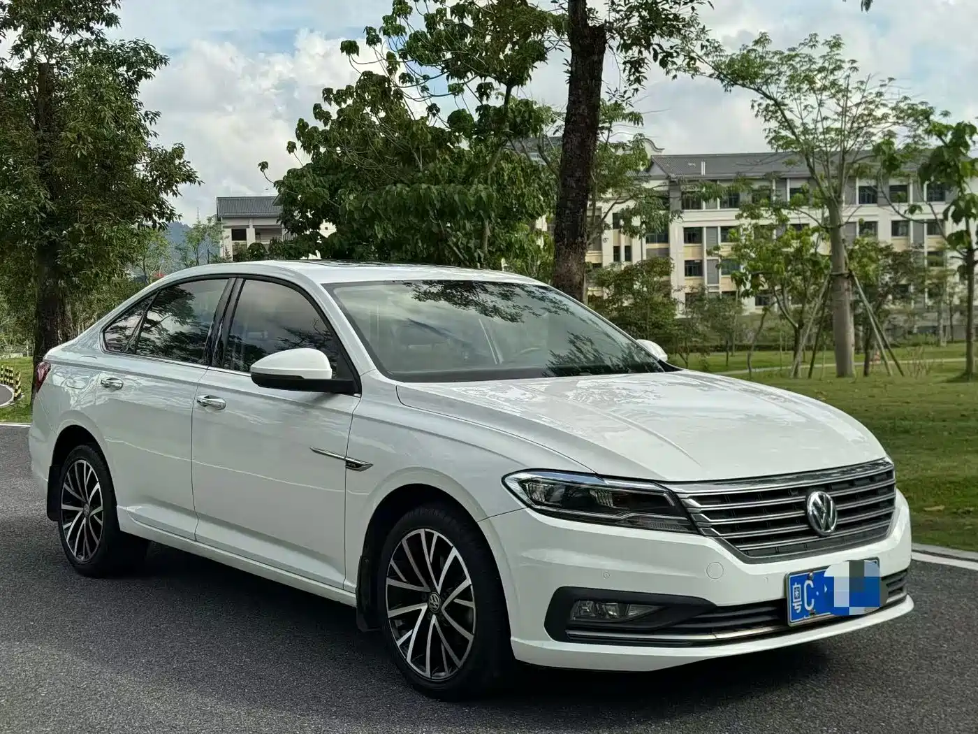 Volkswagen Lavida 2018 280TSI DSG Luxury Edition China V фото 3