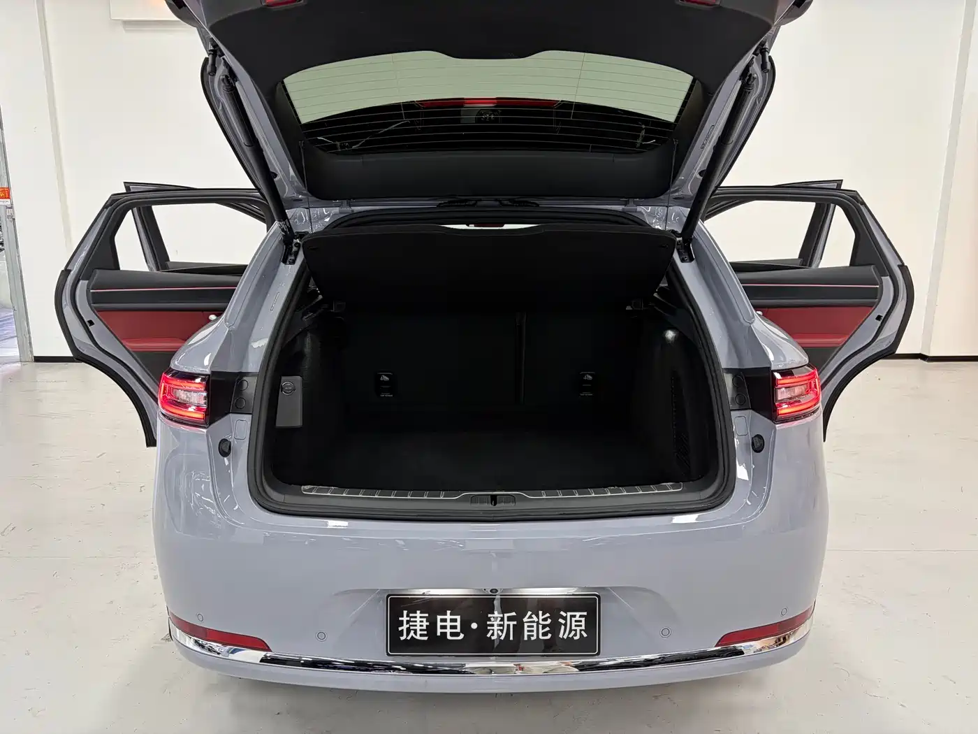 AITO Wenjie AITO M5 2025 Extended Range Ultra AWD фото 12