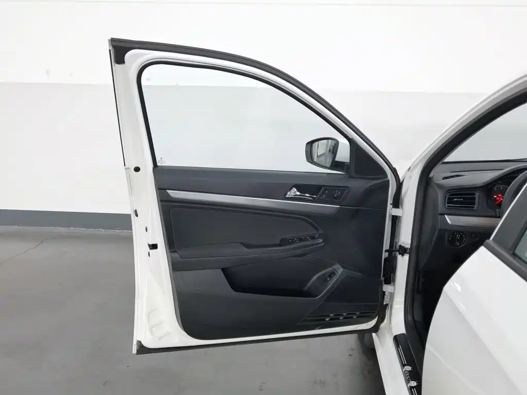 Volkswagen Lavida, миниатюра 8