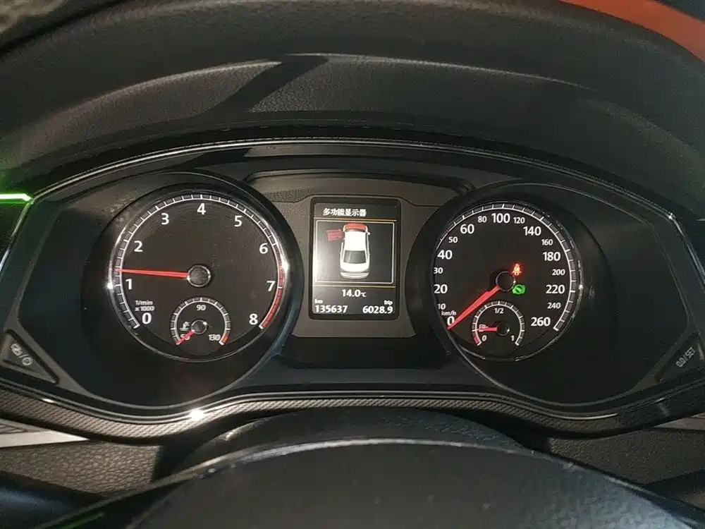 Volkswagen Passat 2017 380TSI DSG Luxury фото 5