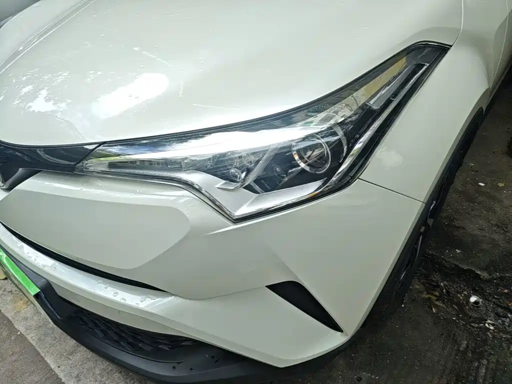 Toyota C-HR 2020 2020 Model 2.0L Leading