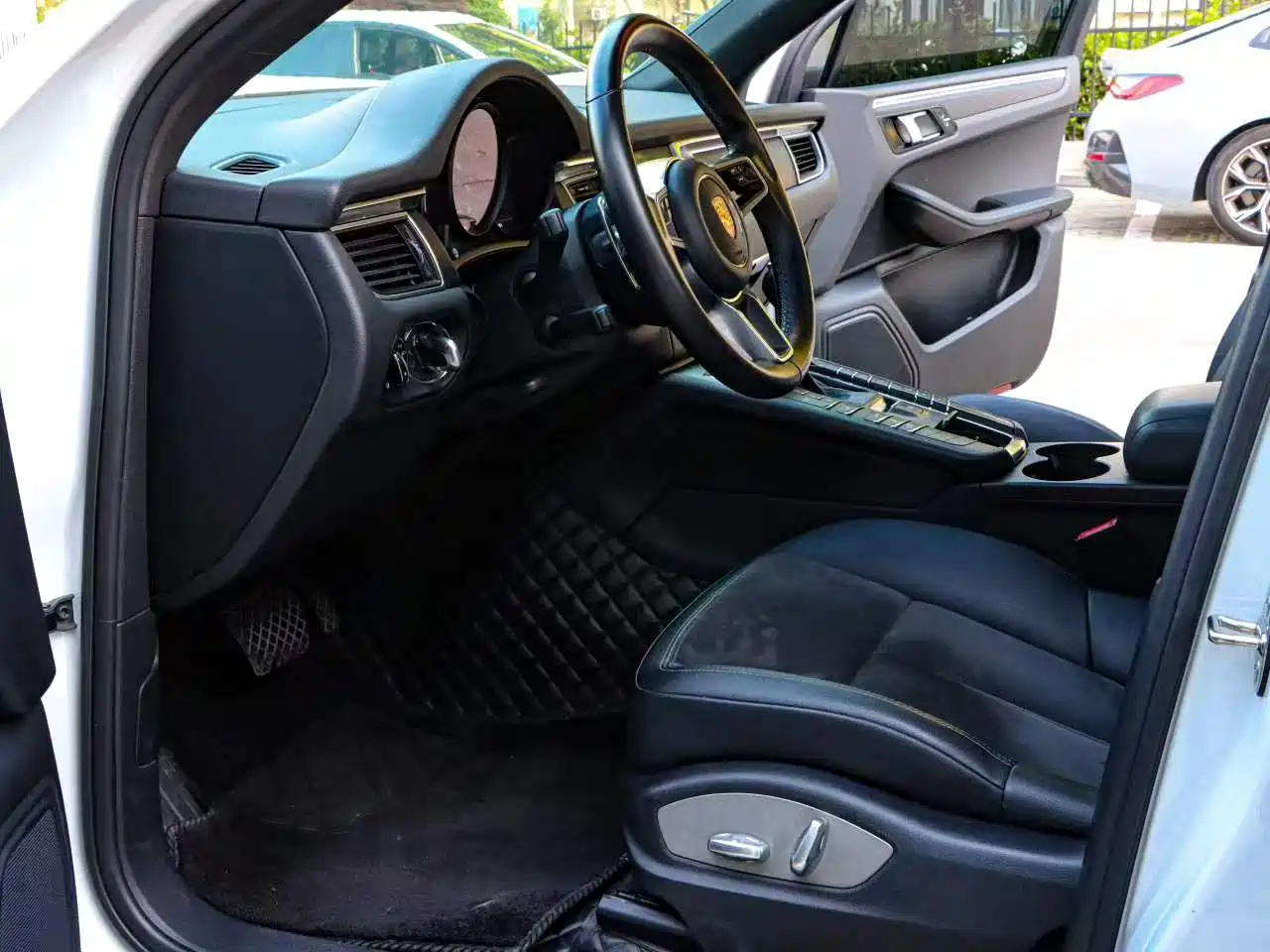 Porsche Macan 2017 Macan 2.0T фото 4