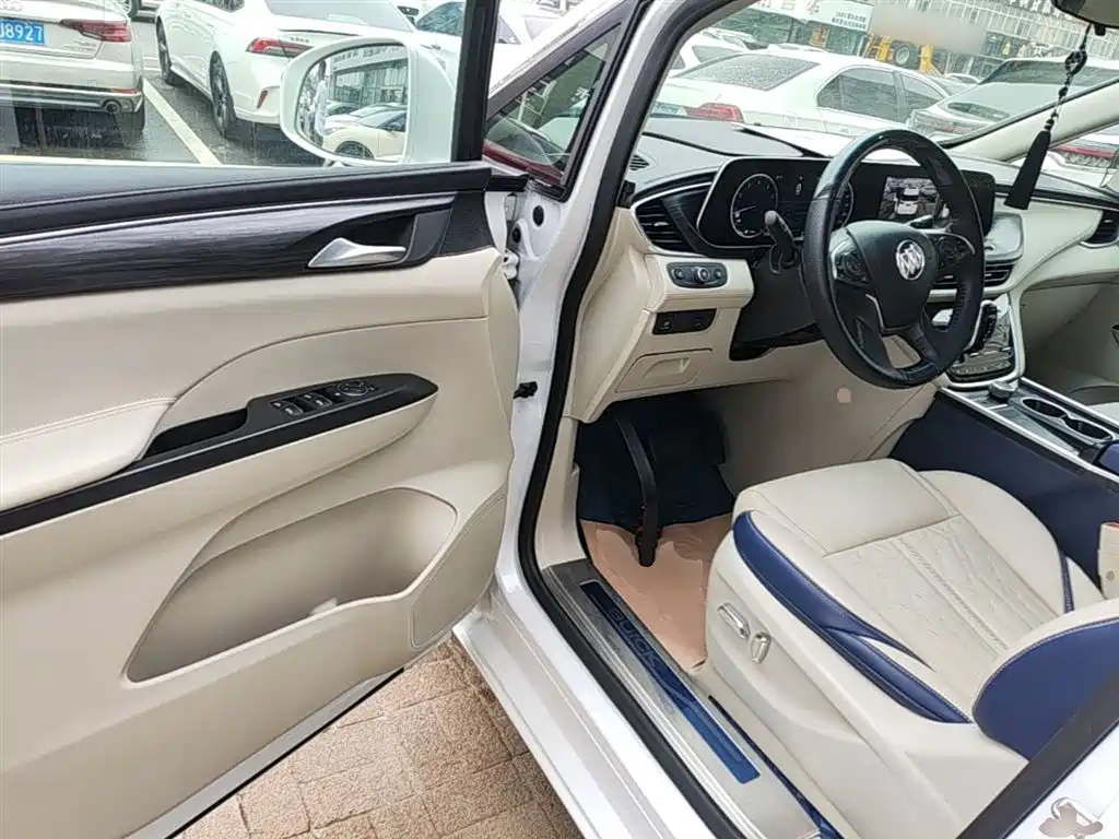 Buick GL8 2021 ES Landlord 653T Comfort фото 16