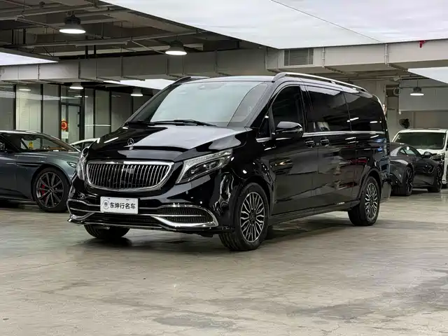 MERCEDES-BENZ V CLASS