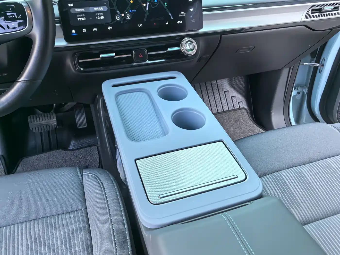 Фото 19 - Aion Y