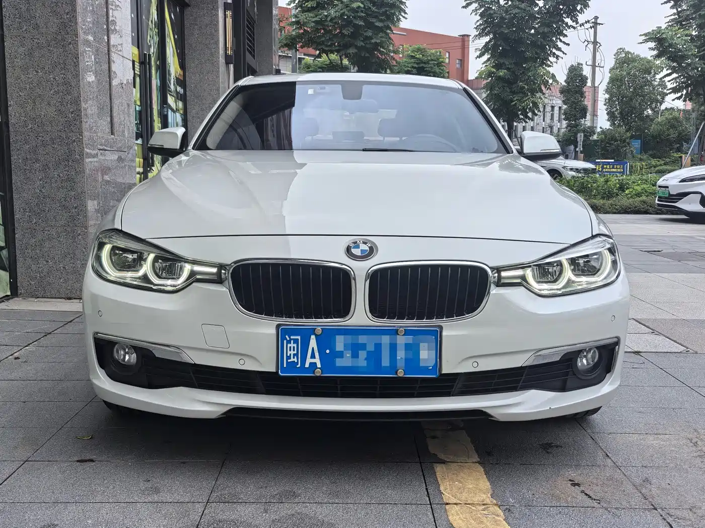BMW 3 Series 2017 320Li Fashion фото 2