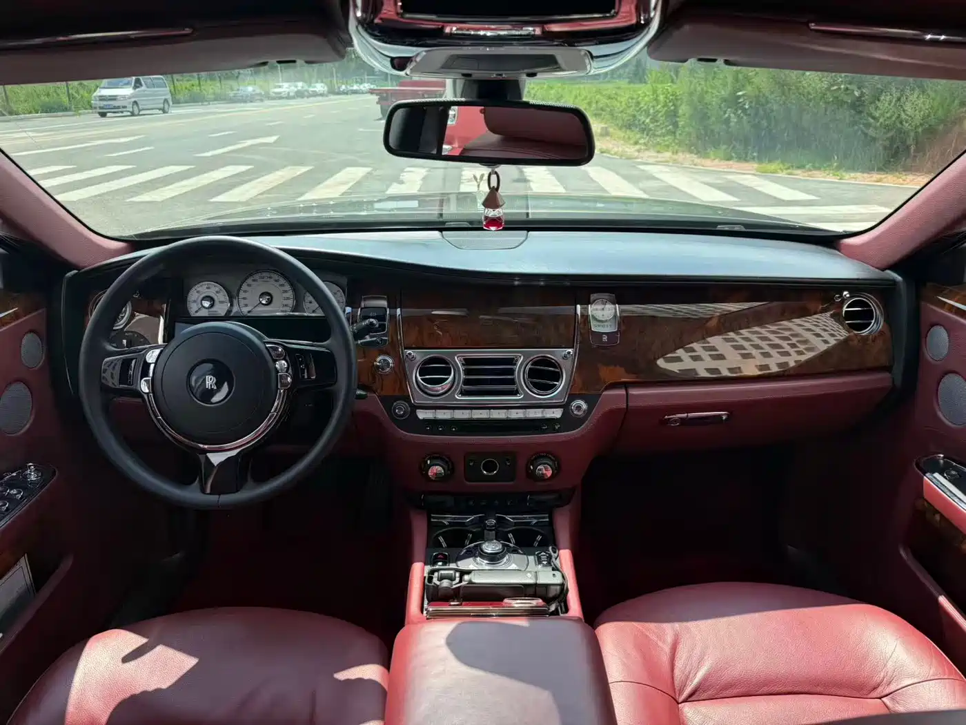Фото 5 - Rolls-Royce Ghost