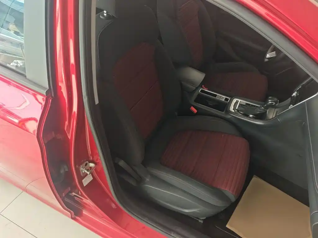 MG MG6 2017 2017 20T Automatic Elite Smart Connect Version (China V)