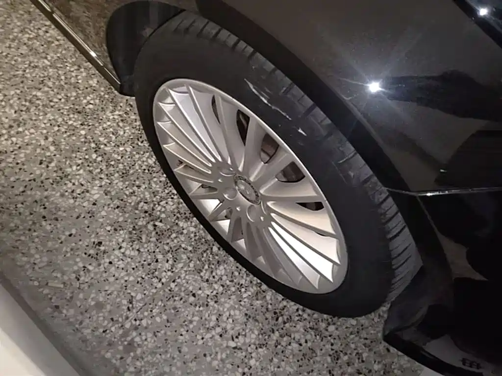 Mercedes-Benz E-Class 2015 E 200 L фото 14