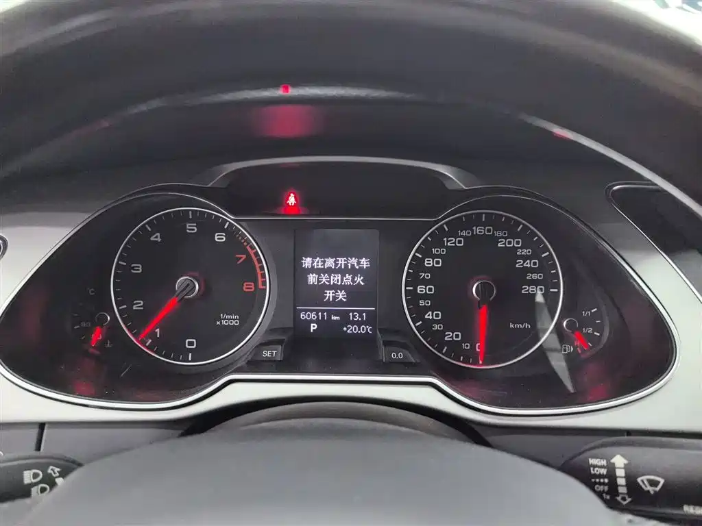 Audi A4L 2015 30 TFSI Auto Comfort фото 8