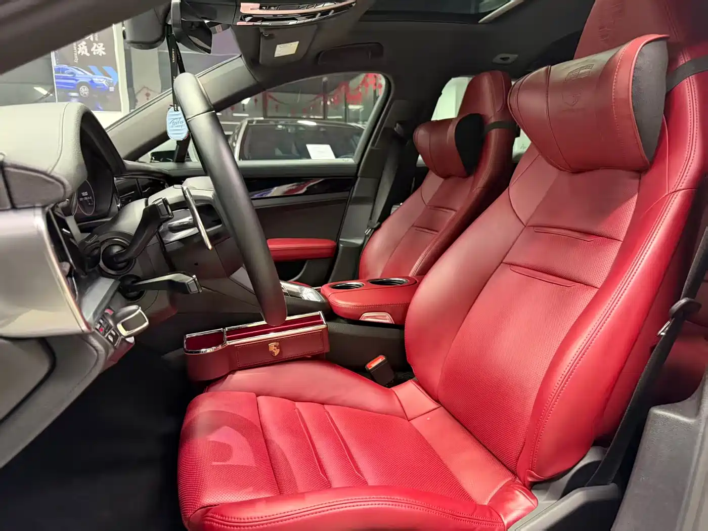 Porsche Panamera 2017 Panamera 4 Sport Turismo 3.0T фото 4
