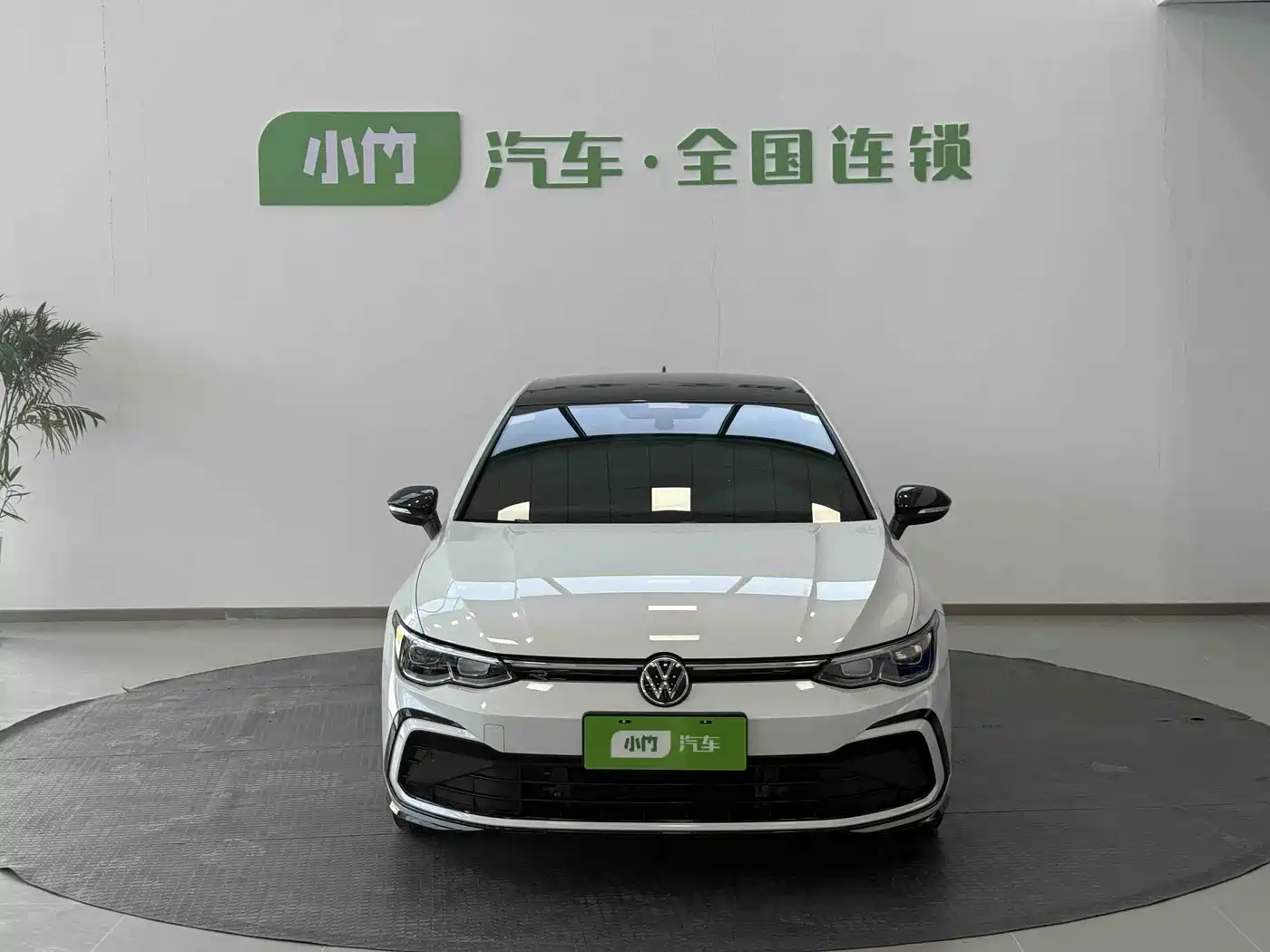 Volkswagen Golf 2023 280TSI DSG R-Line Lite фото 2