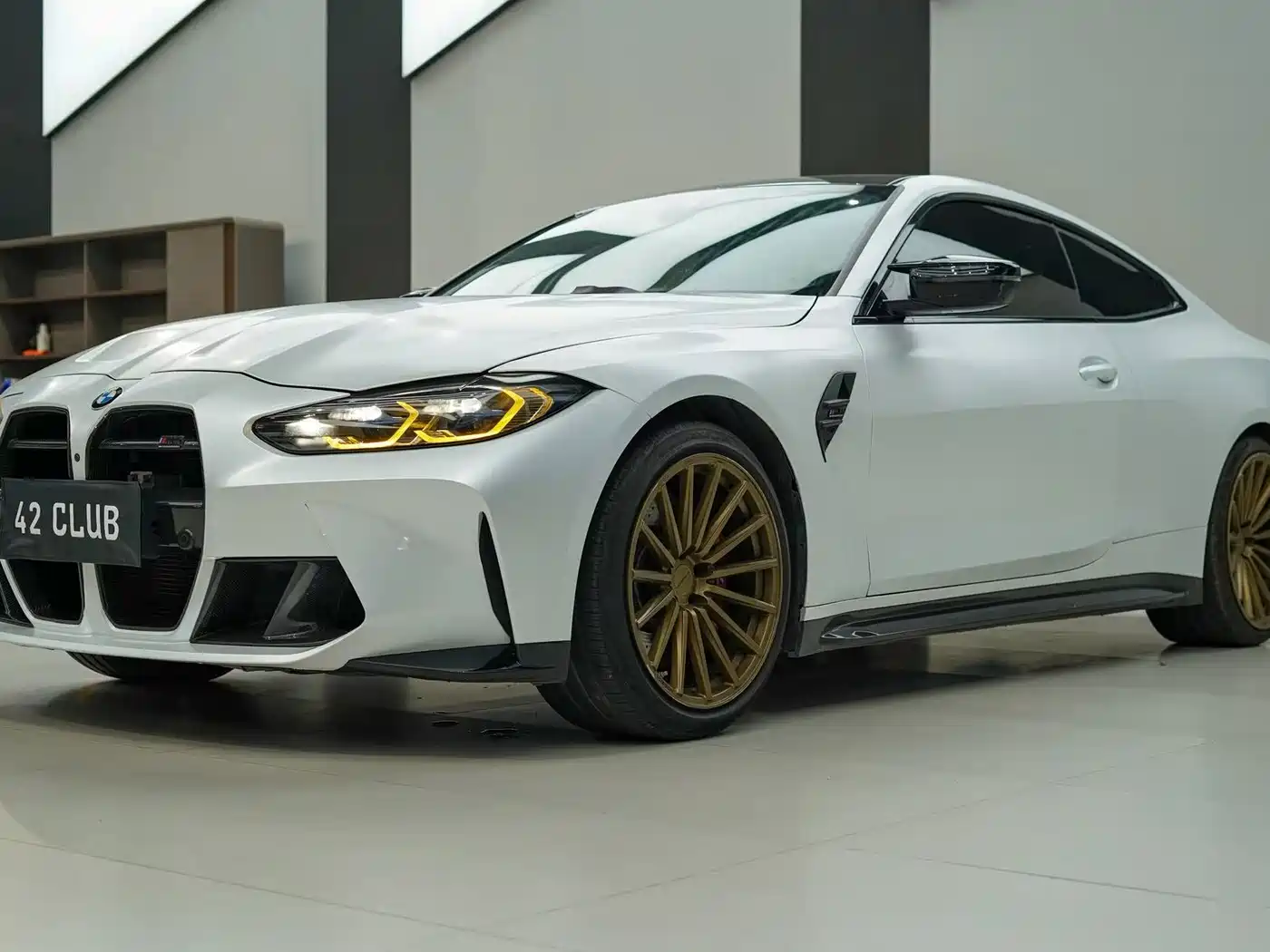 BMW M4