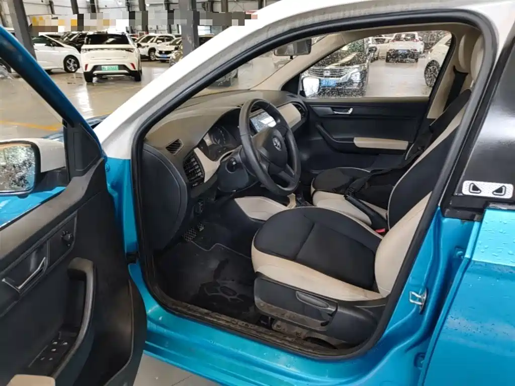 Škoda Fabia 2015 1.4L Automatic Pioneer Edition фото 16
