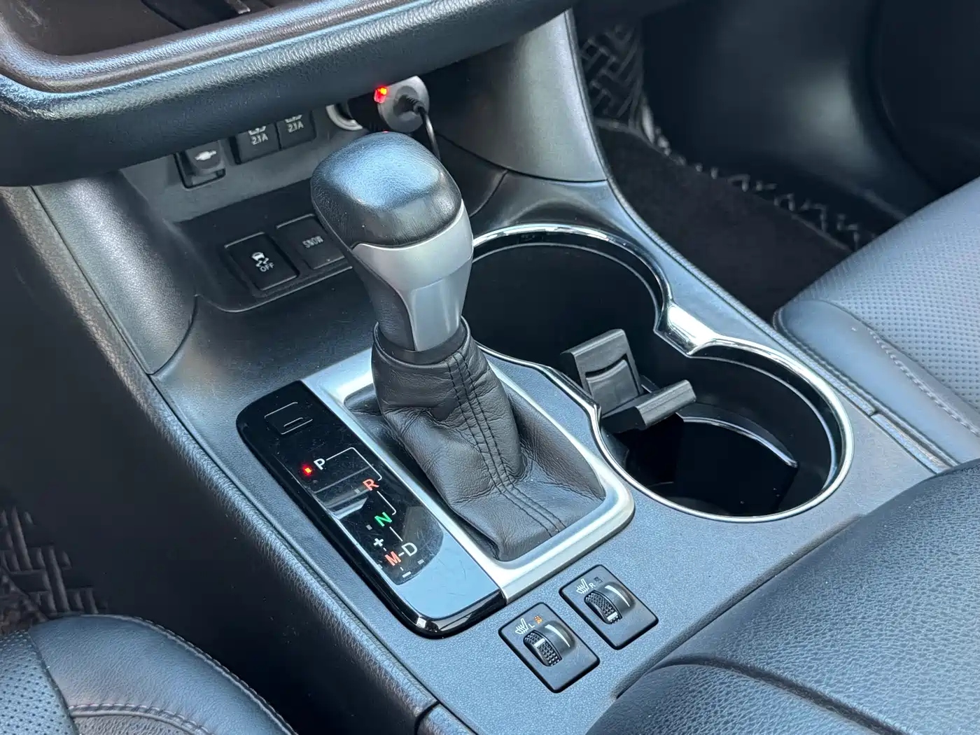 Toyota Highlander 2018 2.0T 4WD Luxury 7-seater (China V) фото 15