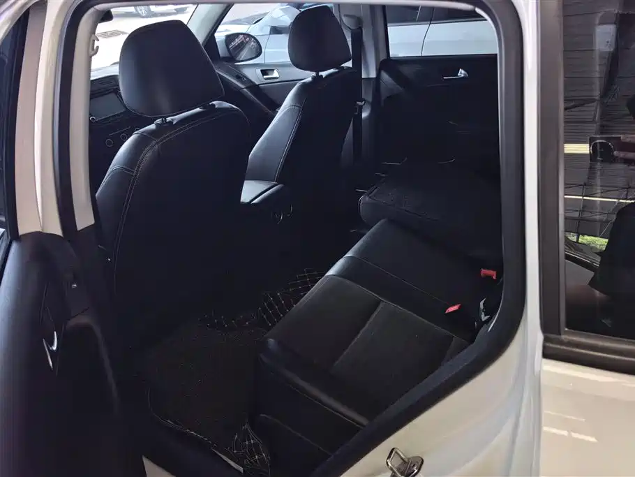 Volkswagen Tiguan 2016 280TSI Automatic 2WD Silk Road Fashion Edition фото 11