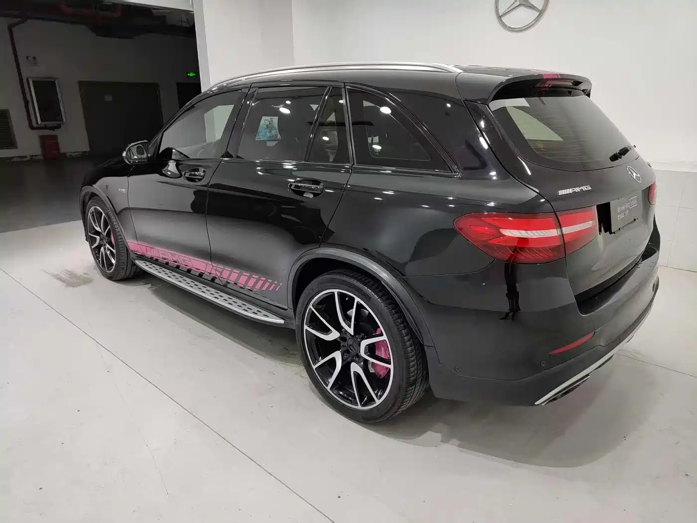 Mercedes-Benz GLC AMG 2017 AMG GLC 43 4MATIC фото 20
