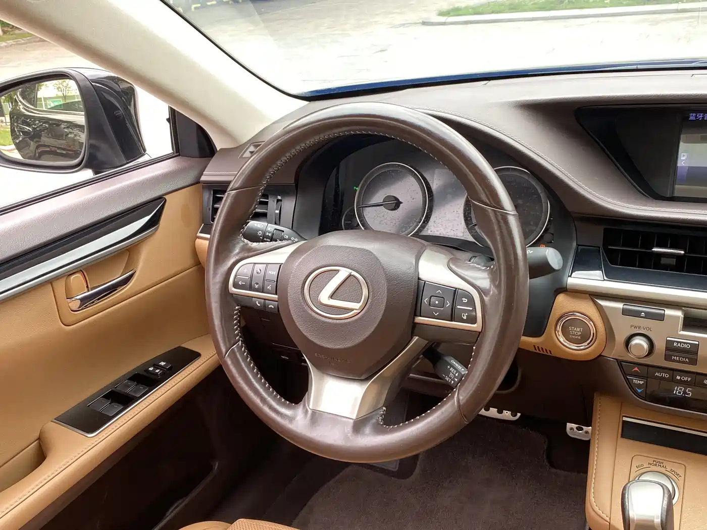 Lexus ES 2015 200 Elite Edition фото 11