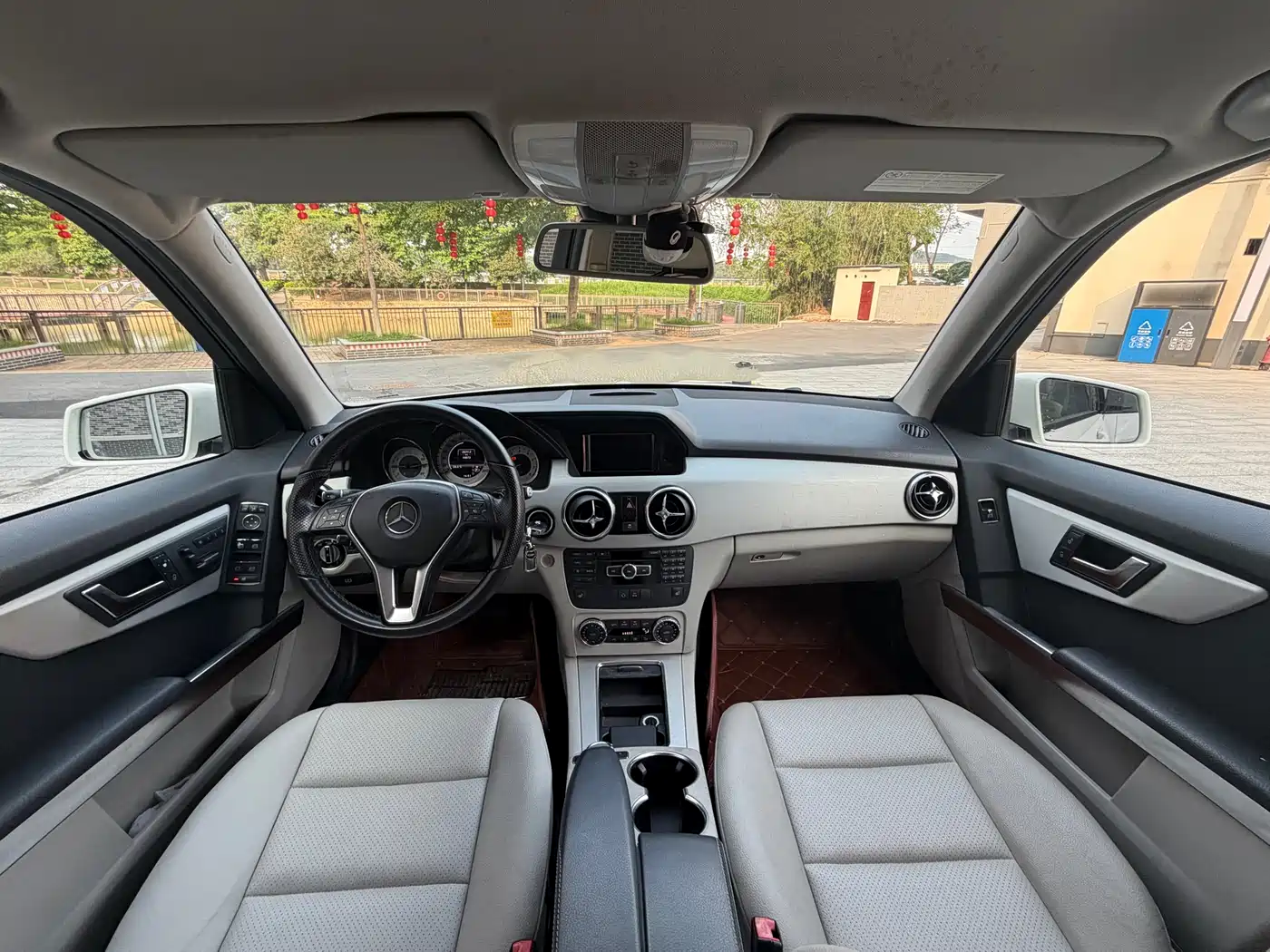 Mercedes-Benz GLK-Class 2012 Model GLK 300 4MATIC Luxury фото 12