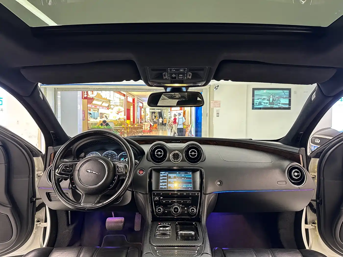 Jaguar XJ 2016 2015 XJL 3.0 SC 2WD Panorama Business Edition