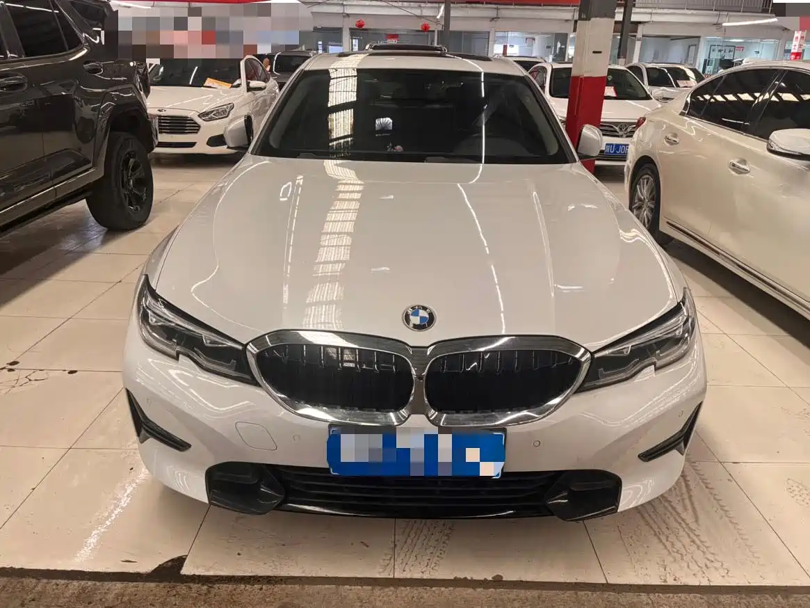 BMW 3 Series 2021 320i Sport Package фото 2