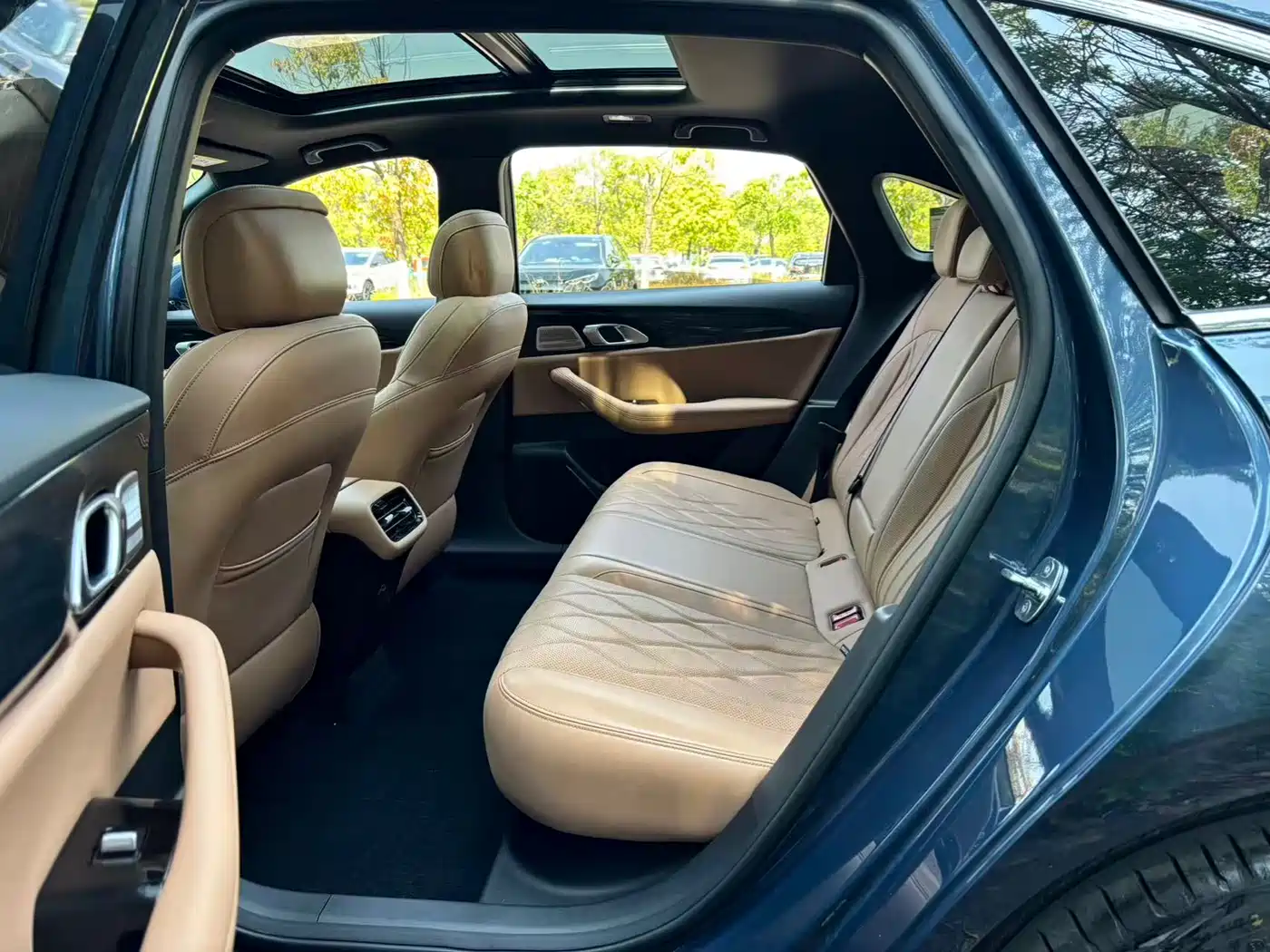 Geely Galaxy Galaxy A7 2025 EM-i фото 8