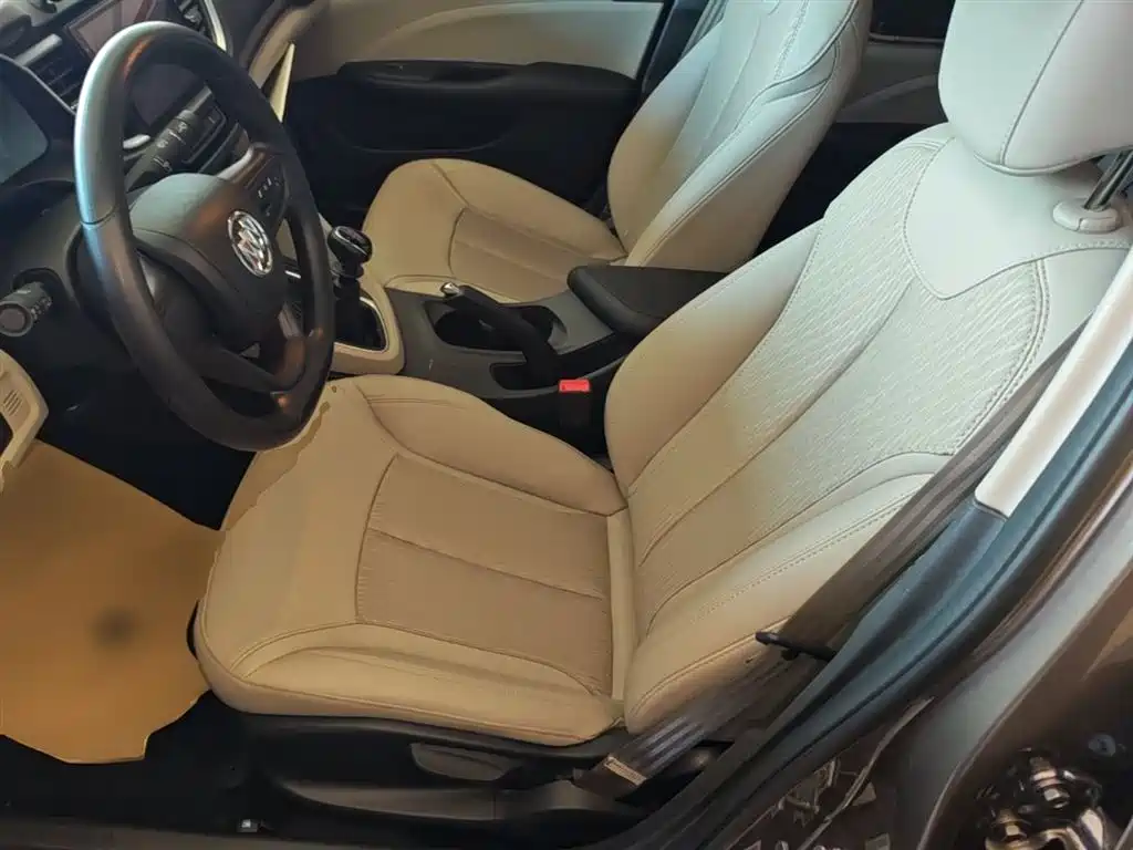 Buick Excelle 2017 15N Manual Elite фото 15