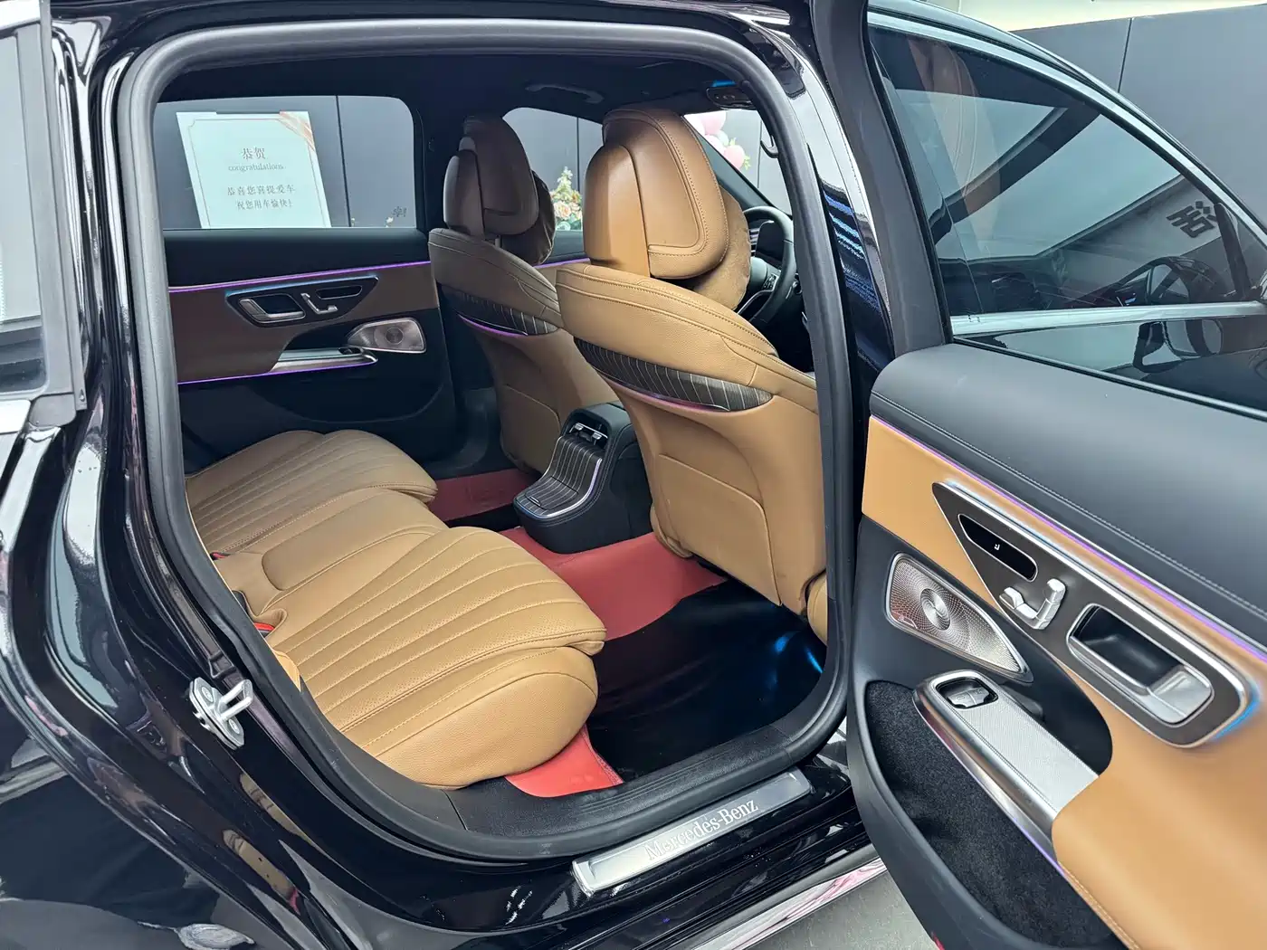 Mercedes-Benz E-Class 2025 E 300 L Luxury фото 10