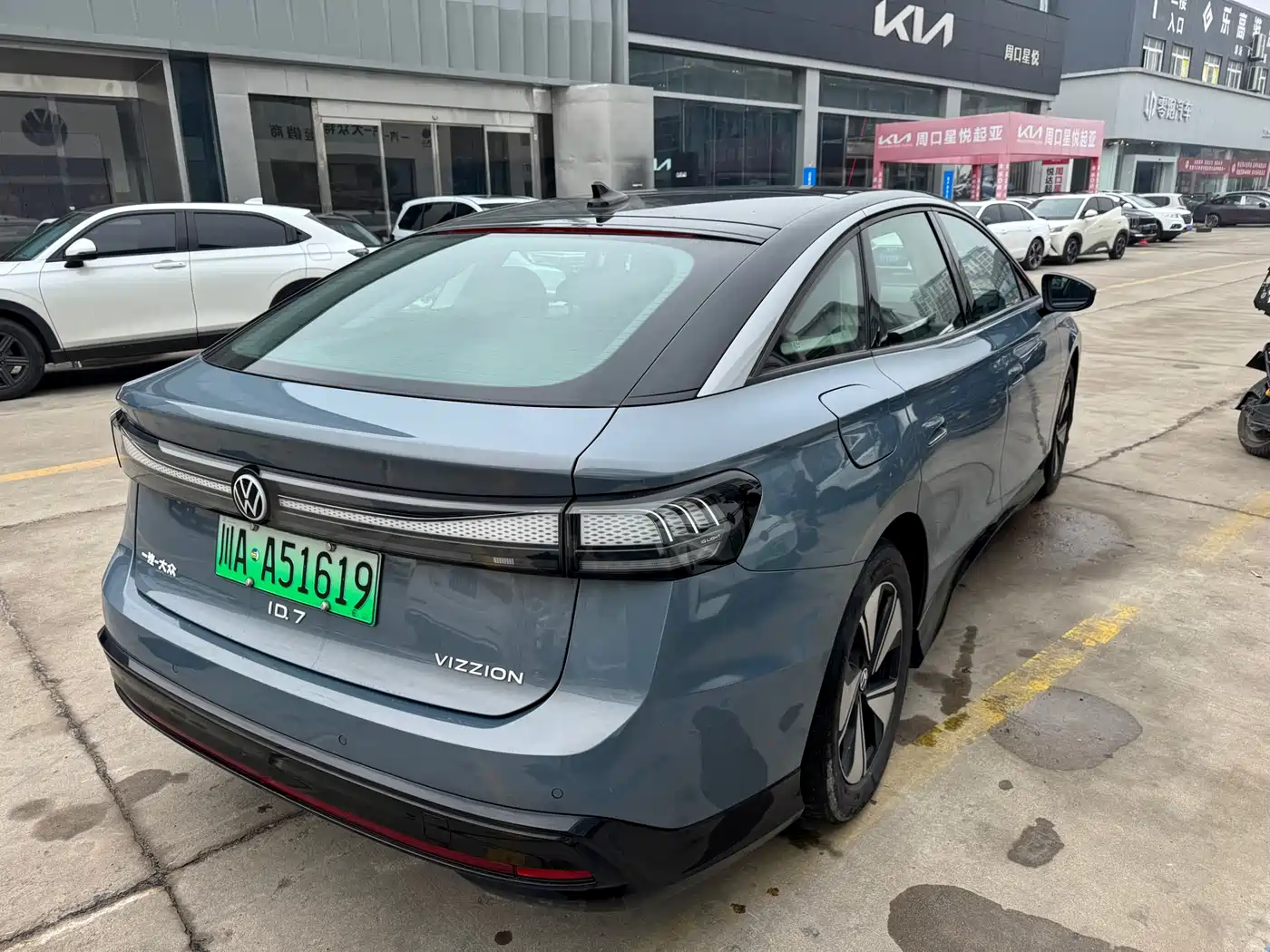 VOLKSWAGEN ID.7 VIZZION