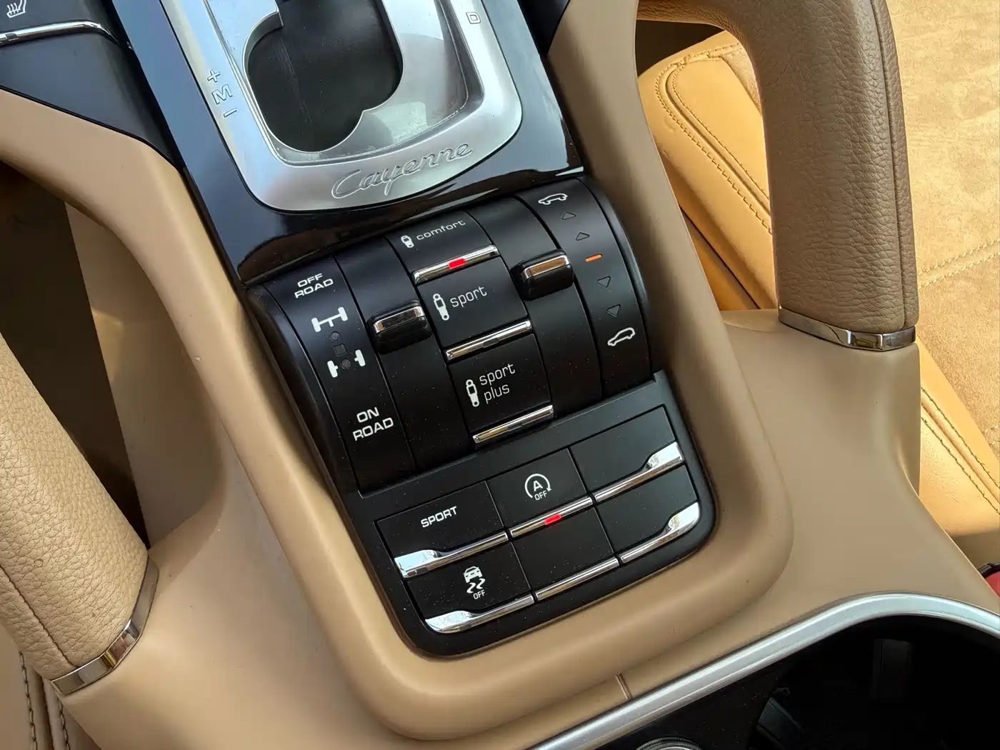 Porsche Cayenne 2016 Cayenne Platinum Edition 3.0T фото 18
