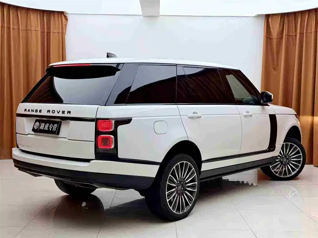 Land Rover Range Rover 2019 3.0 SC V6 Heritage Extended Edition фото 4