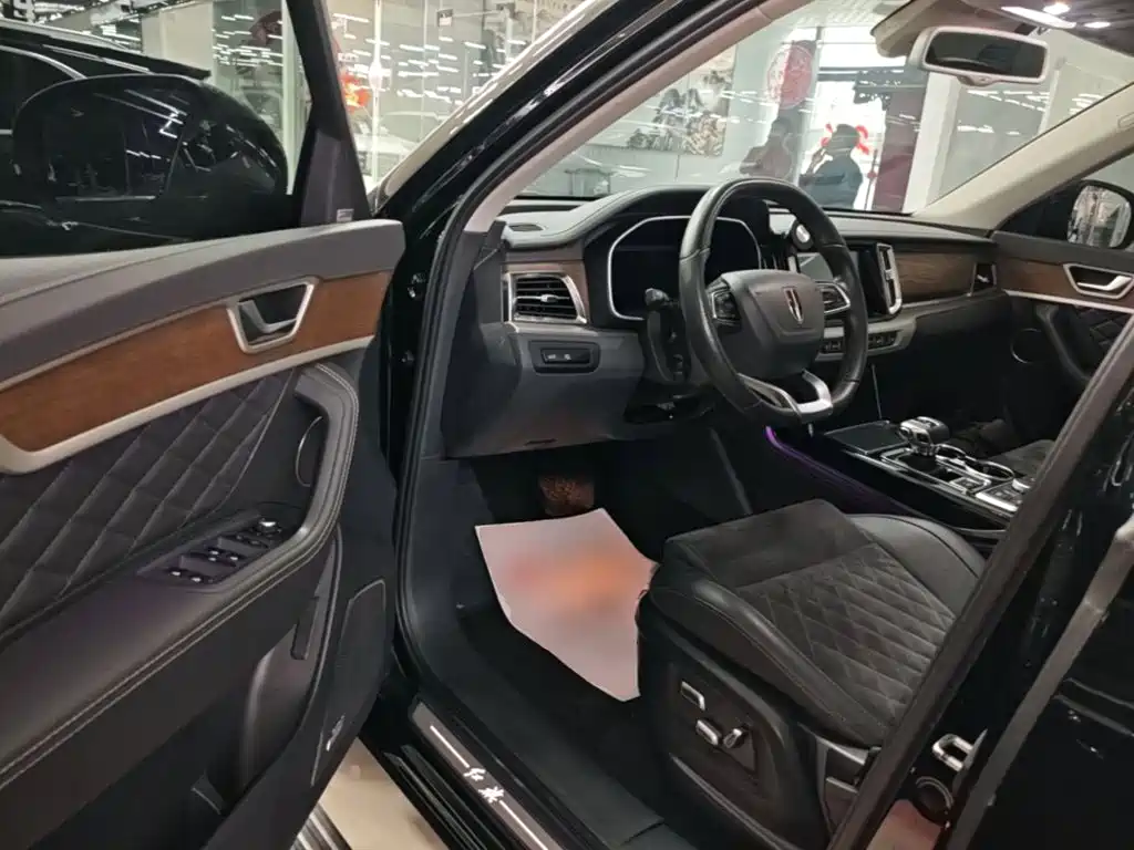 Hongqi HS7 2022 2022 2.0T DCT 2WD ZhiLian QiXiang Edition 5-seater