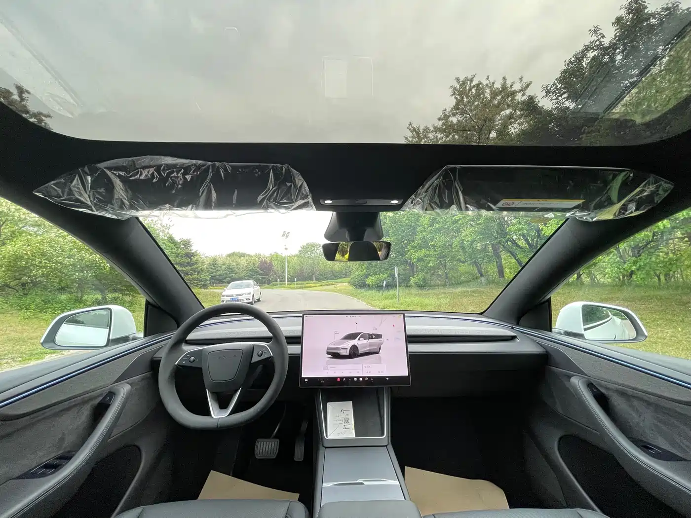 Tesla Model Y 2026 Long Range All-Wheel Drive фото 4