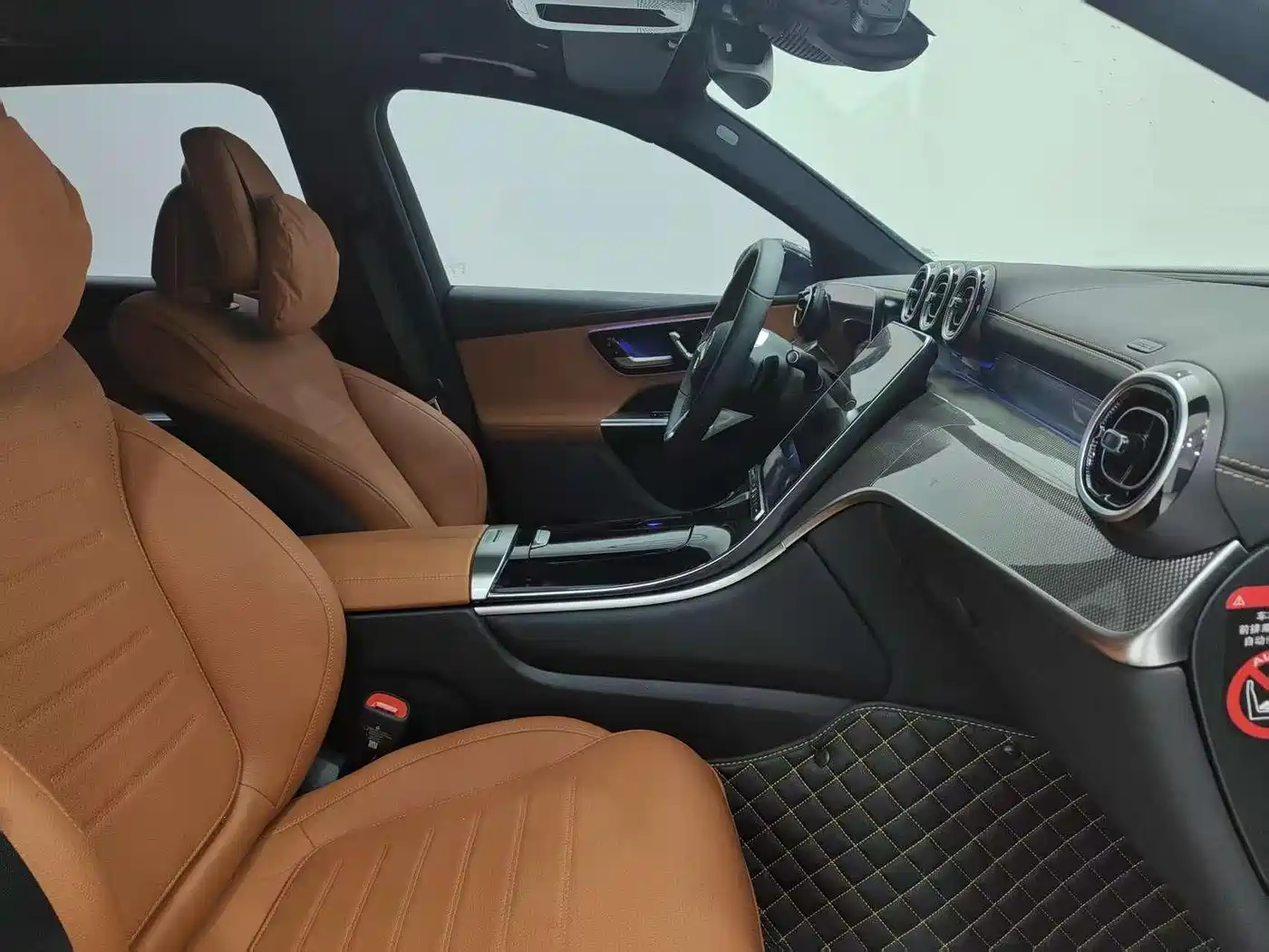Mercedes-Benz GLC 2024 GLC 260 L 4MATIC Dynamic 5-seater фото 19
