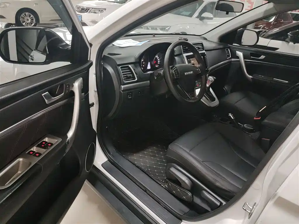 Haval M6 2019 1.5T DCT 2WD Elite Version China V фото 12