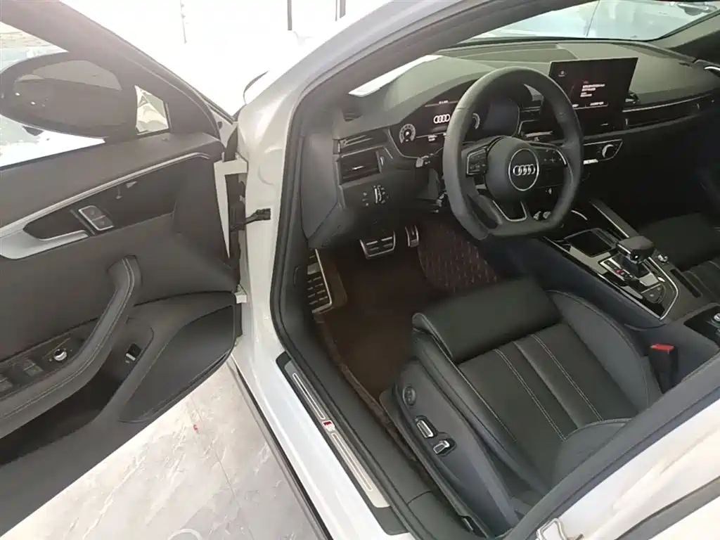 Audi A4L 2024 40 TFSI Luxury Dynamic фото 16
