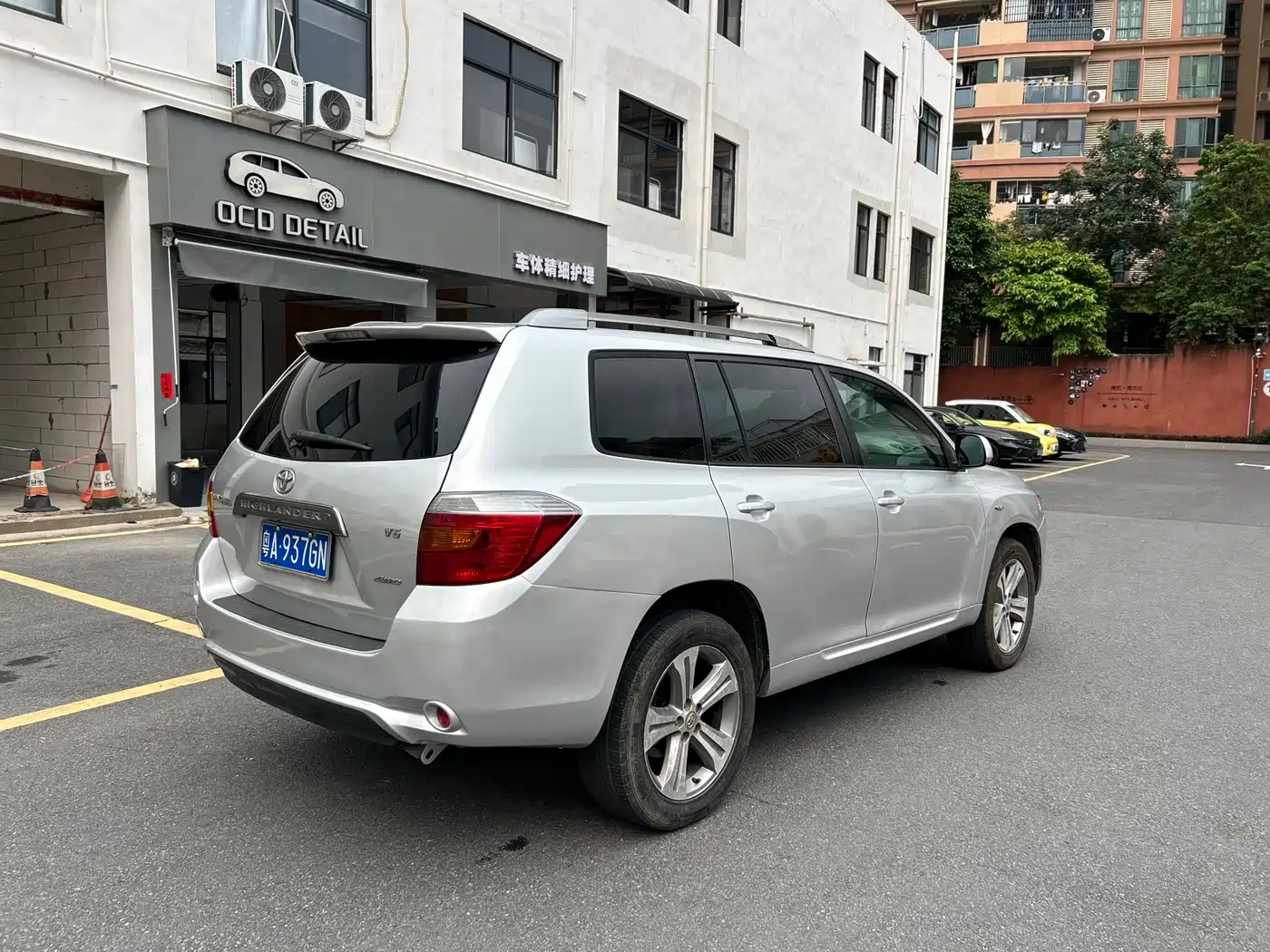 Toyota Highlander 2009 3.5L 4WD 7-seater Luxury Edition фото 7