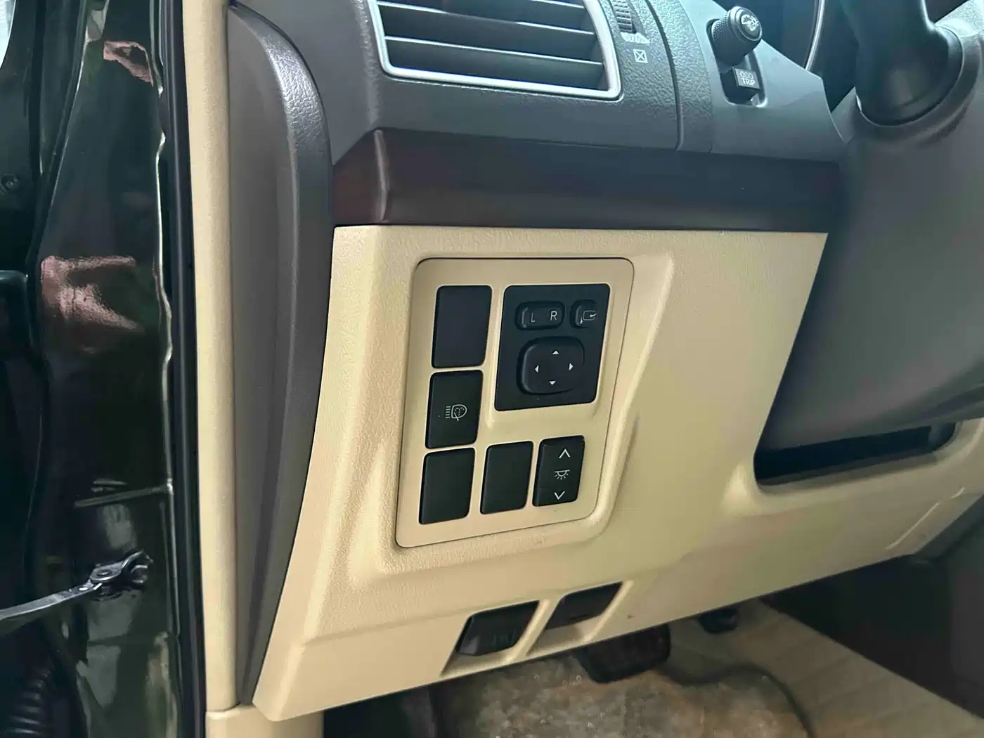 Toyota Prado 2016 3.5L Auto TX-L фото 8