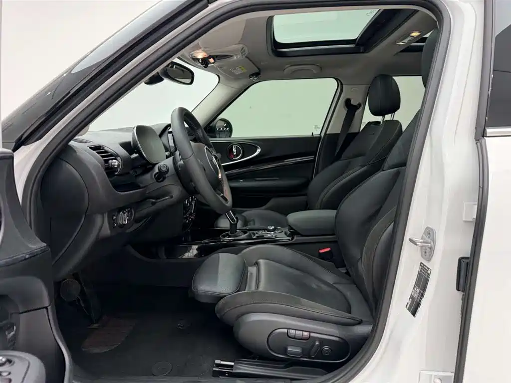 MINI CLUBMAN 2023 2023 1.5T COOPER Connoisseur