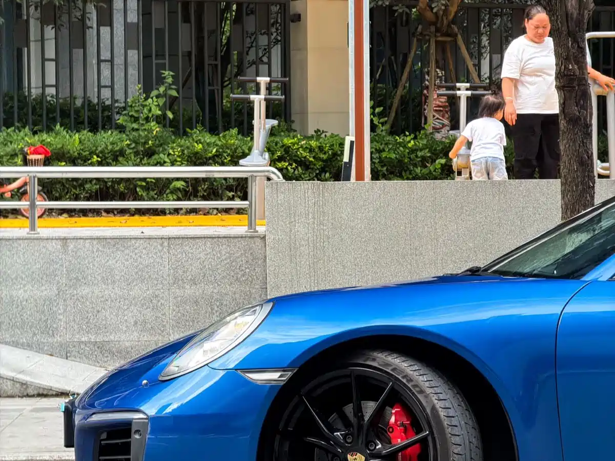 Porsche 911 2016 Carrera S 3.0T фото 13