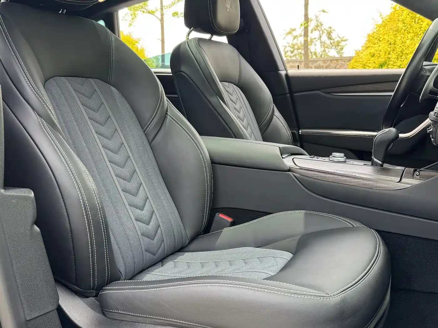 Maserati Levante 2018 3.0T Luxury Zegna Edition фото 19
