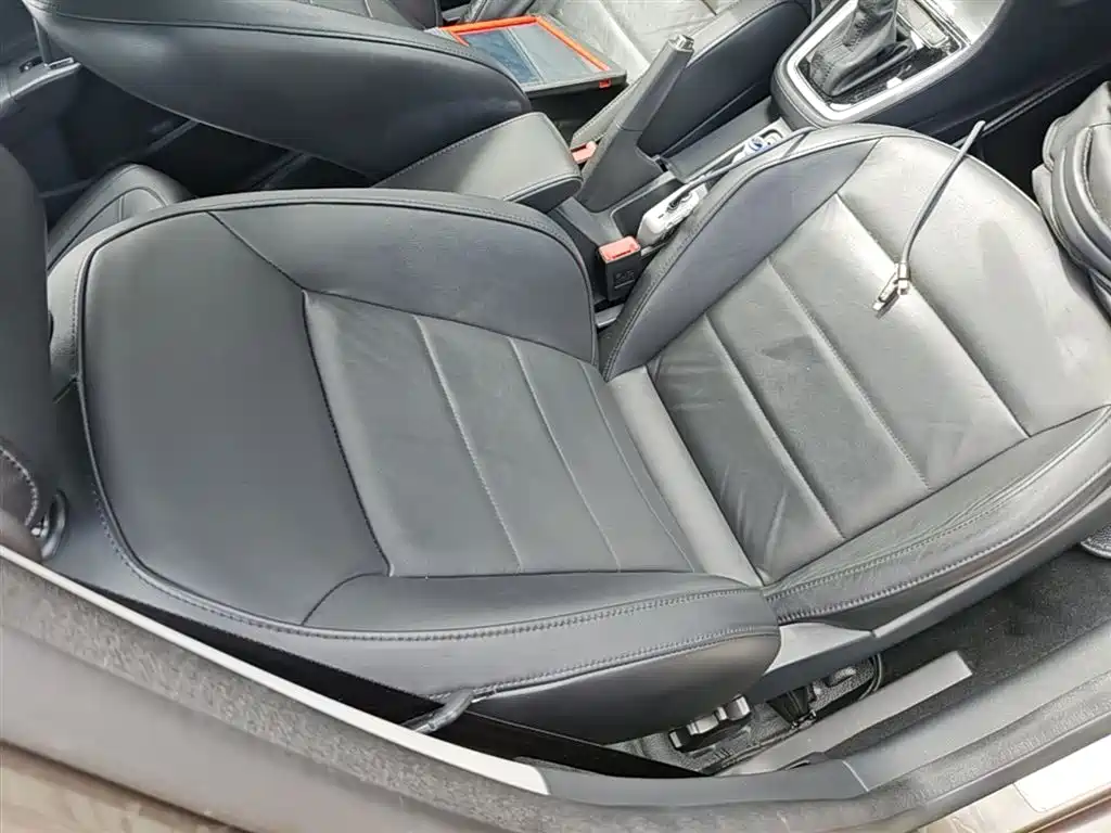 Volkswagen Lavida Tour 2013 1.6L Automatic Comfort фото 25